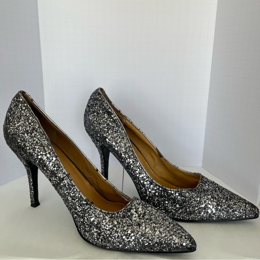 Nine West Silver Glitter Heels Size 10